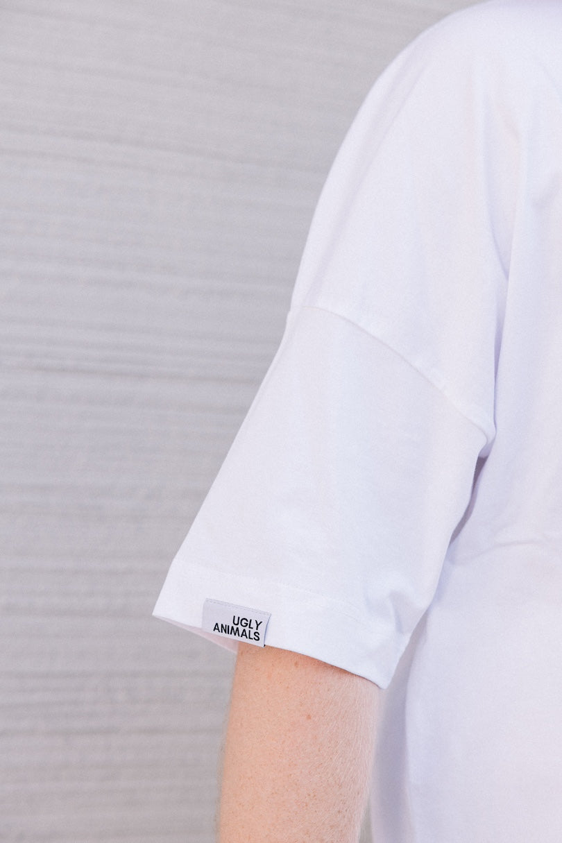 THE OG - lipstick red on white