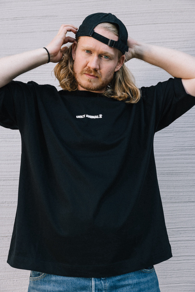 THE HOLY SNAIL - white on black