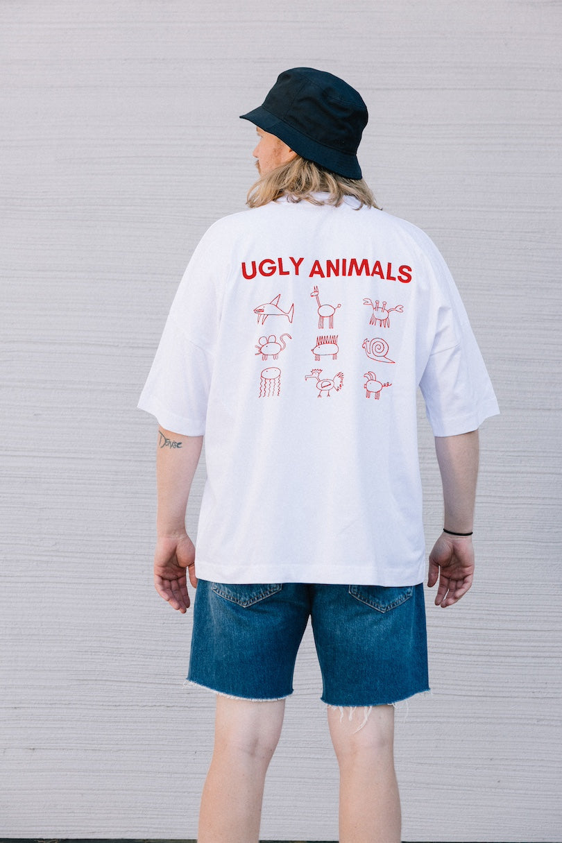 THE OG - lipstick red on white